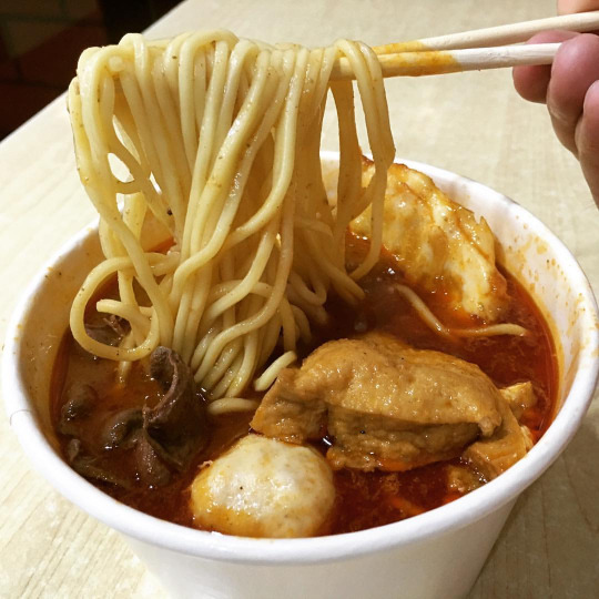 【廈門美食。中國】。四里沙茶麵。香濃惹味沙茶湯