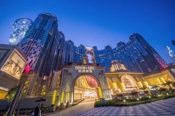 《氹仔》10大必遊必逛必吃必買，附加路環推介飯店